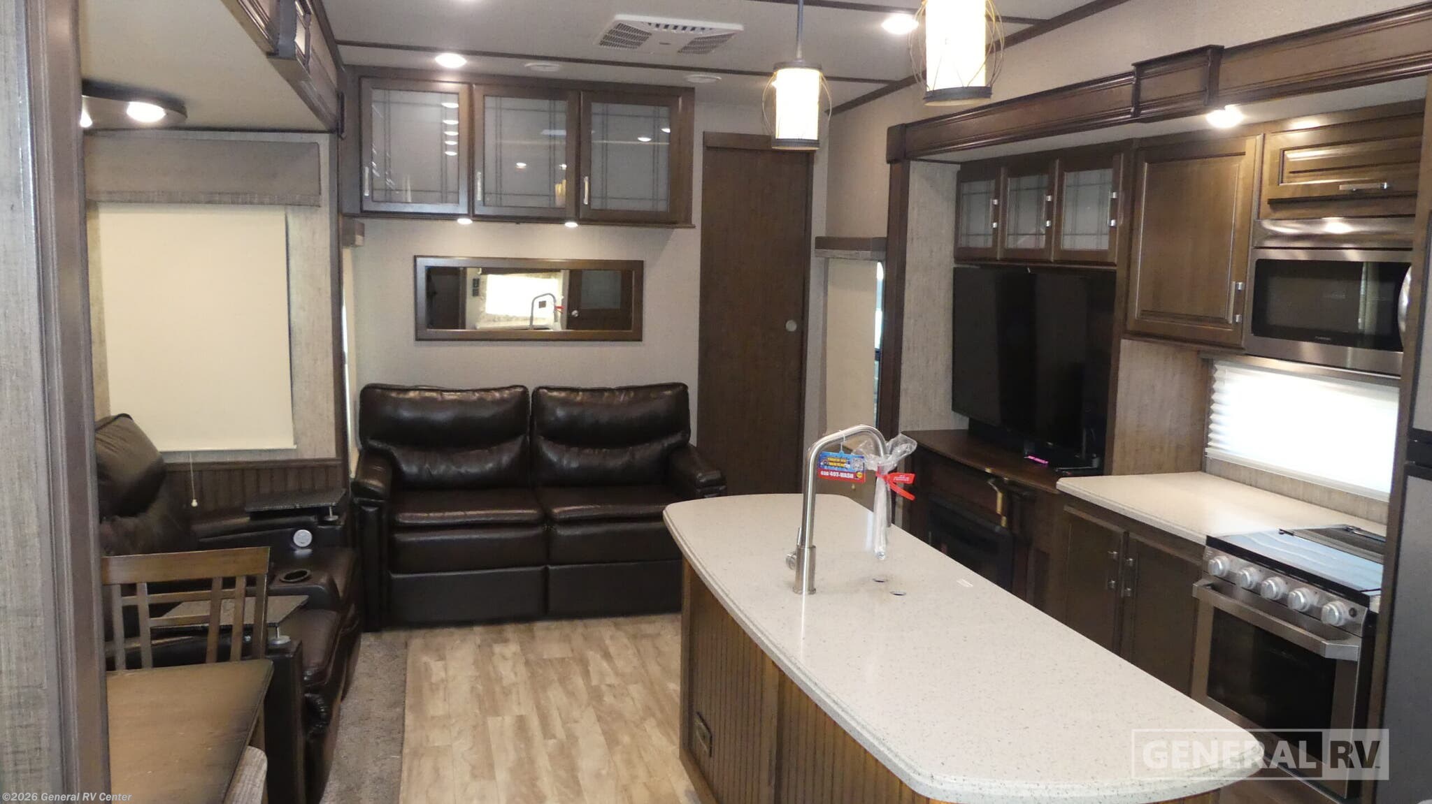 2020 Grand Design Solitude 3550BH - Used Fifth Wheel For Sale by General RV Center in Huntley, Illinois