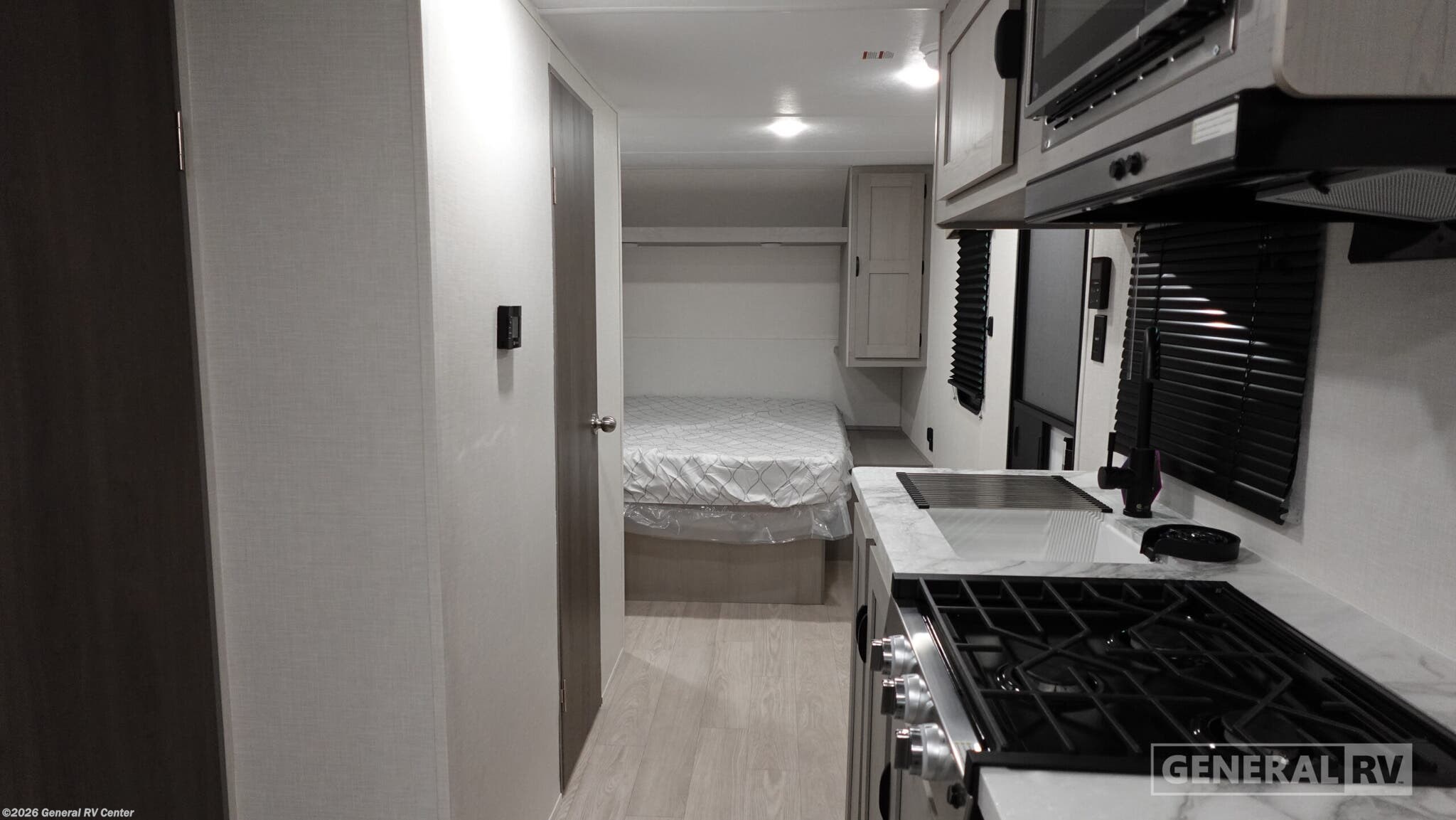 New 2026 Coachmen Clipper 5K Series 242MK available in Huntley, Illinois