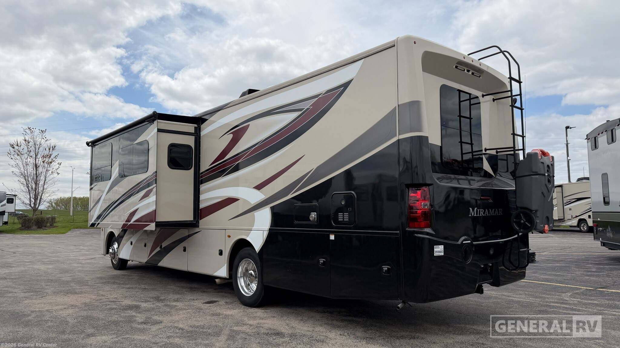 2021 Miramar 35.2 by Thor Motor Coach from General RV Center in Huntley, Illinois