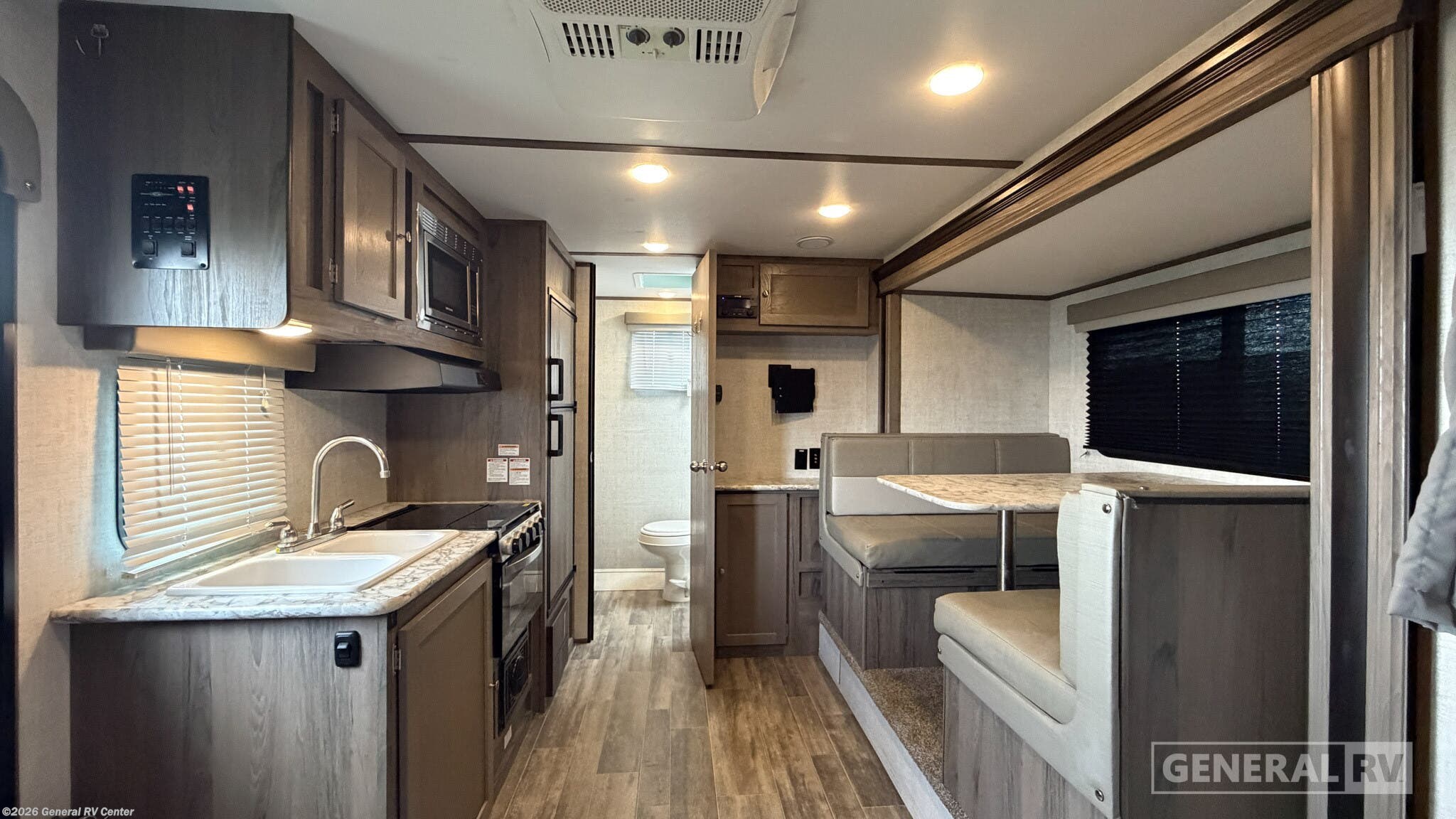 2022 Gulf Stream StreamLite STREAM LITE 21TBD - Used Travel Trailer For Sale by General RV Center in Huntley, Illinois