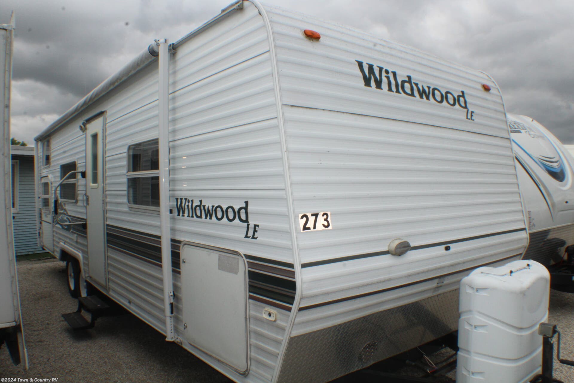 2004 wildwood travel trailer for sale