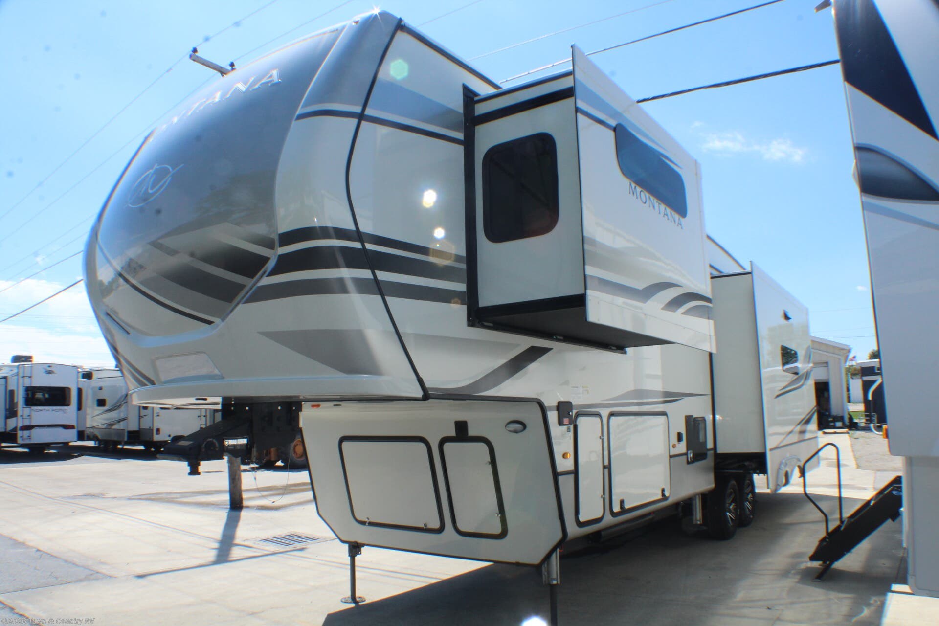 5244 - 2022 Keystone Montana 3121RL Fifth Wheel for sale in Clyde OH