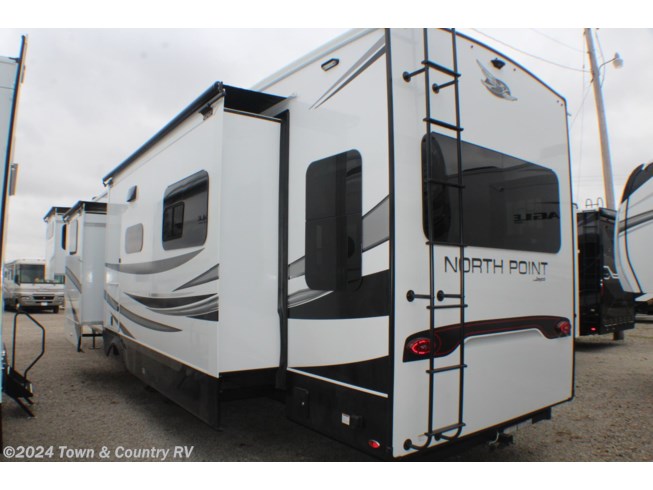 2023 North Point 377RLBH by Jayco from Town & Country RV in Clyde, Ohio