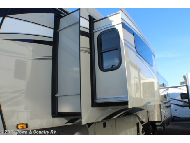 2023 Jayco Pinnacle 36SSWS - New Fifth Wheel For Sale by Town & Country RV in Clyde, Ohio