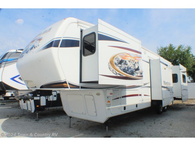 Used 2012 Keystone Montana 3625RE available in Clyde, Ohio