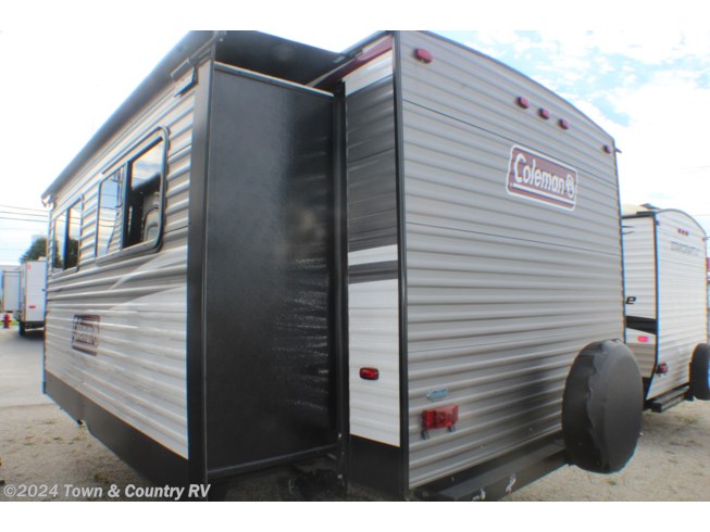 2020 Dutchmen Coleman Lantern 18FQ - Used Travel Trailer For Sale by Town & Country RV in Clyde, Ohio