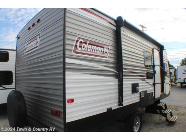 2020 Coleman Lantern 18FQ by Dutchmen from Town & Country RV in Clyde, Ohio