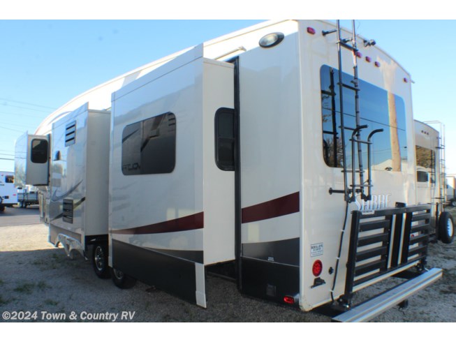 2015 Palomino Sabre 34REQS - Used Fifth Wheel For Sale by Town & Country RV in Clyde, Ohio