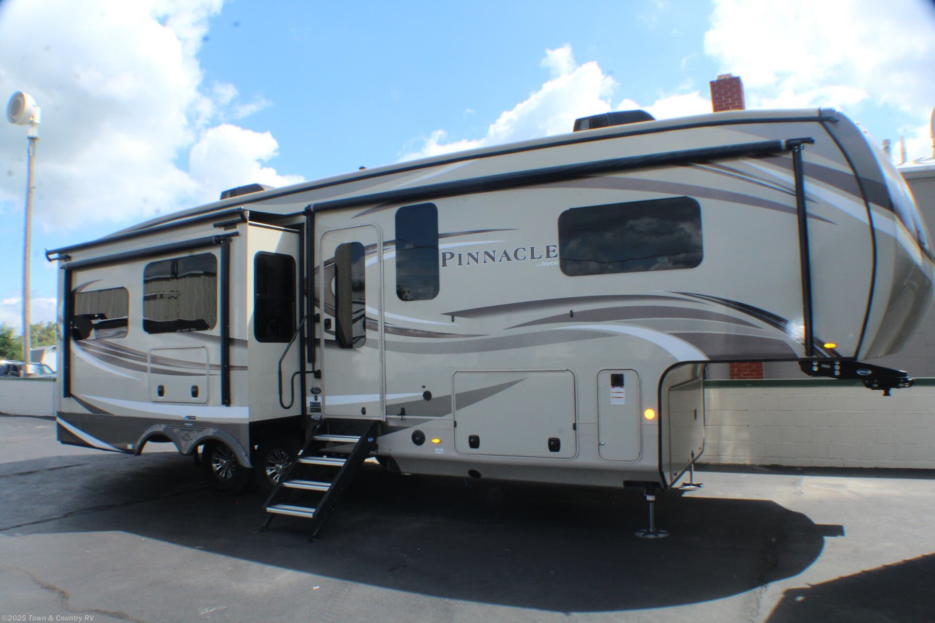 2020 Jayco Pinnacle 32rlts Specs