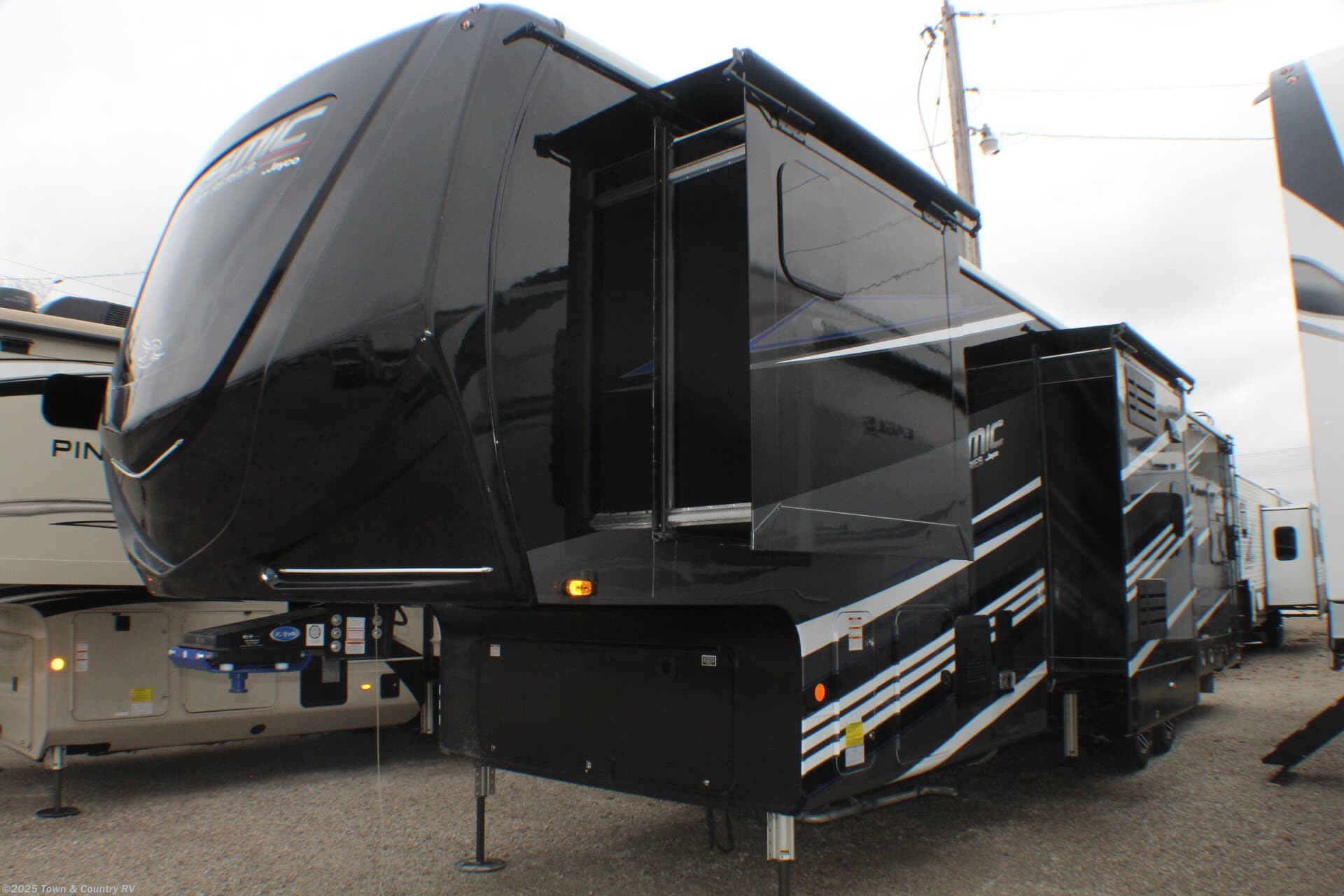 2023 Jayco Seismic Luxury Series 3512 RV for Sale in Clyde, OH 43410 ...