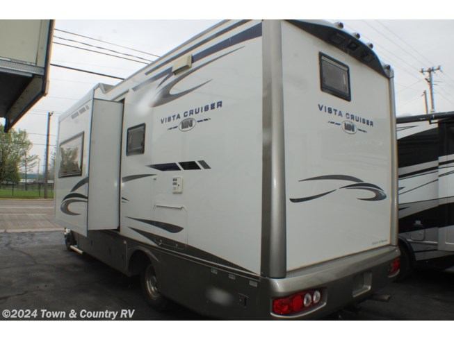 2008 Gulf Stream Vista Cruiser 4230 - Used Class C For Sale by Town & Country RV in Clyde, Ohio