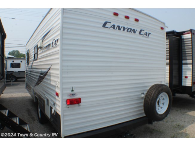 2014 Canyon Cat 18FBC by Palomino from Town & Country RV in Clyde, Ohio