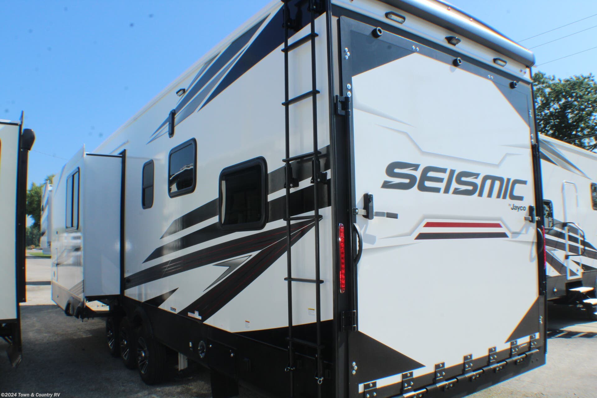 2024 Jayco Seismic 395 Rv For Sale In Clyde Oh 43410 6341 Rvusa