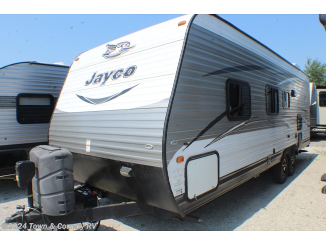 2016 Jayco Jay Flight 23RB - Used Travel Trailer For Sale by Town & Country RV in Clyde, Ohio