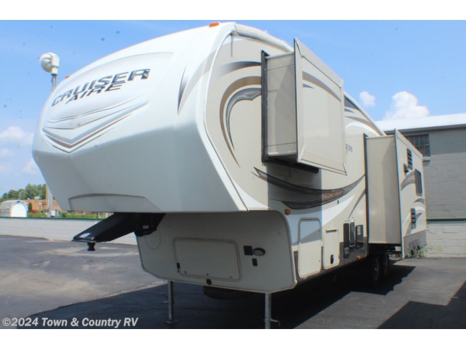 Used 2016 CrossRoads Cruiser Aire 28SE available in Clyde, Ohio