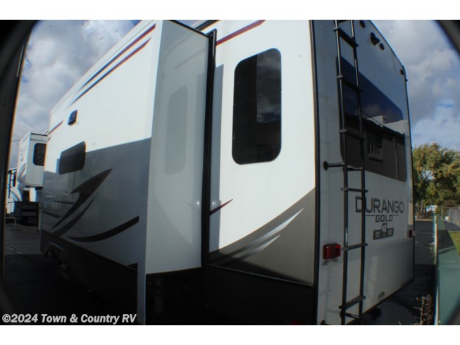 2021 K-Z Durango 356RLT - Used Fifth Wheel For Sale by Town & Country RV in Clyde, Ohio