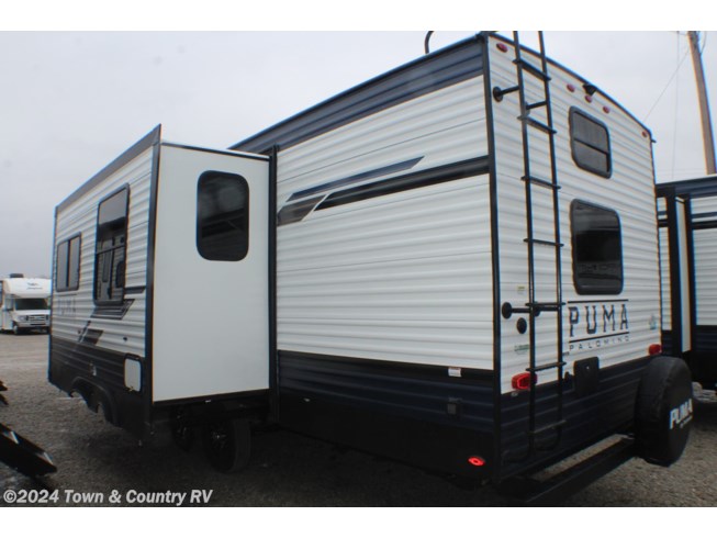 2024 Palomino Puma 28BHFQ - New Travel Trailer For Sale by Town & Country RV in Clyde, Ohio
