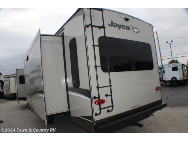 2019 Jayco Eagle 330RSTS - Used Travel Trailer For Sale by Town & Country RV in Clyde, Ohio