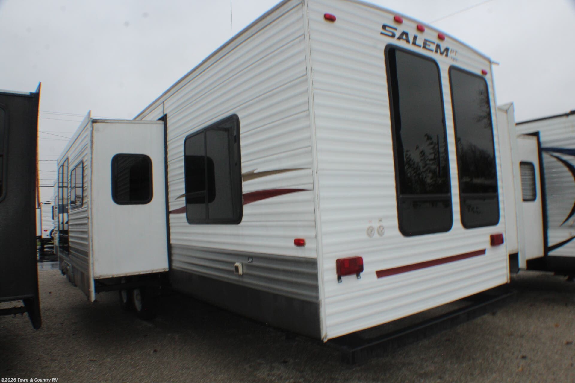 2010 Forest River Salem 403FB - Used Destination Trailer For Sale by Town & Country RV in Clyde, Ohio