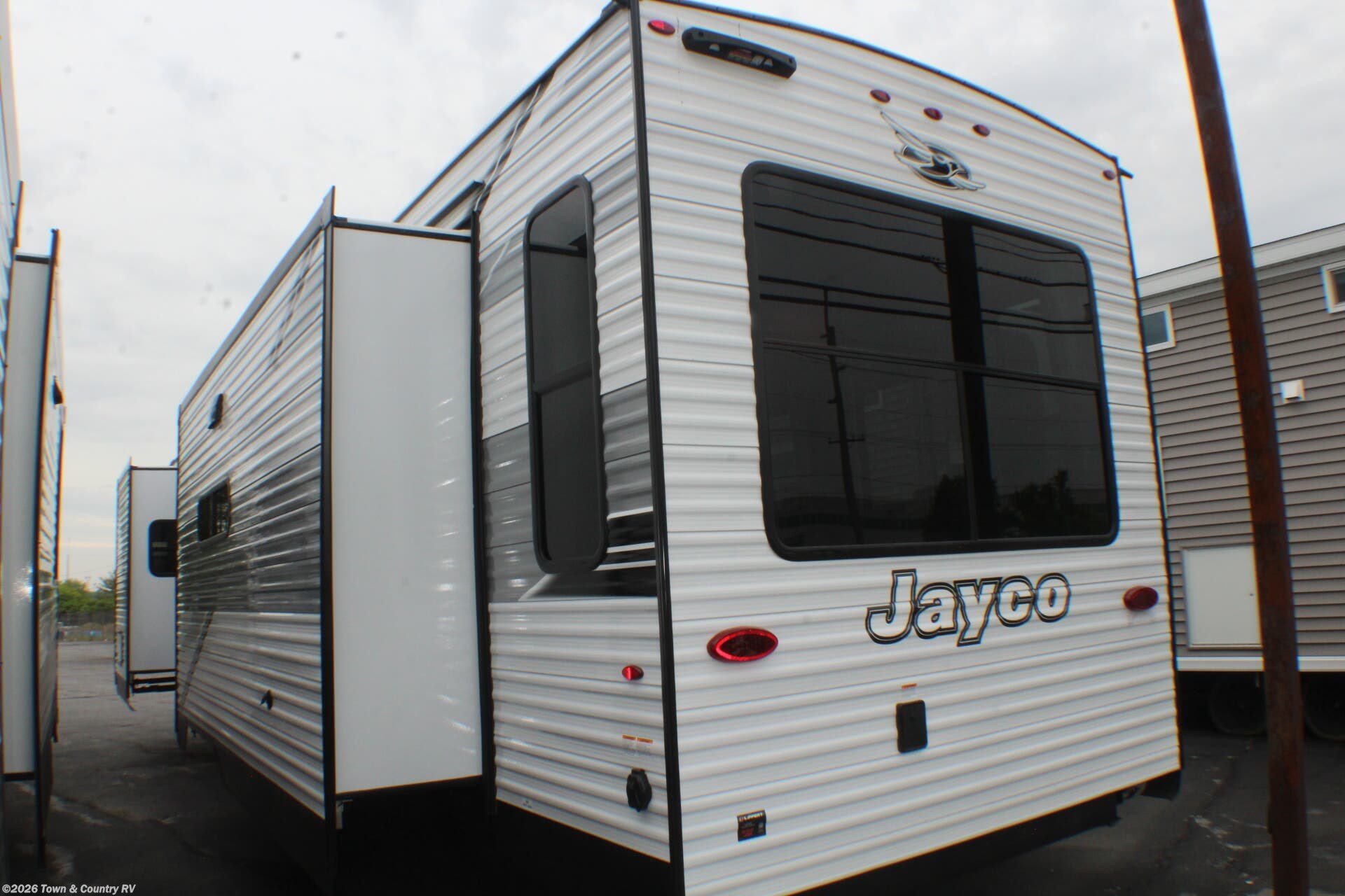 2026 Jayco Bungalow 40RLTS - New Destination Trailer For Sale by Town & Country RV in Clyde, Ohio
