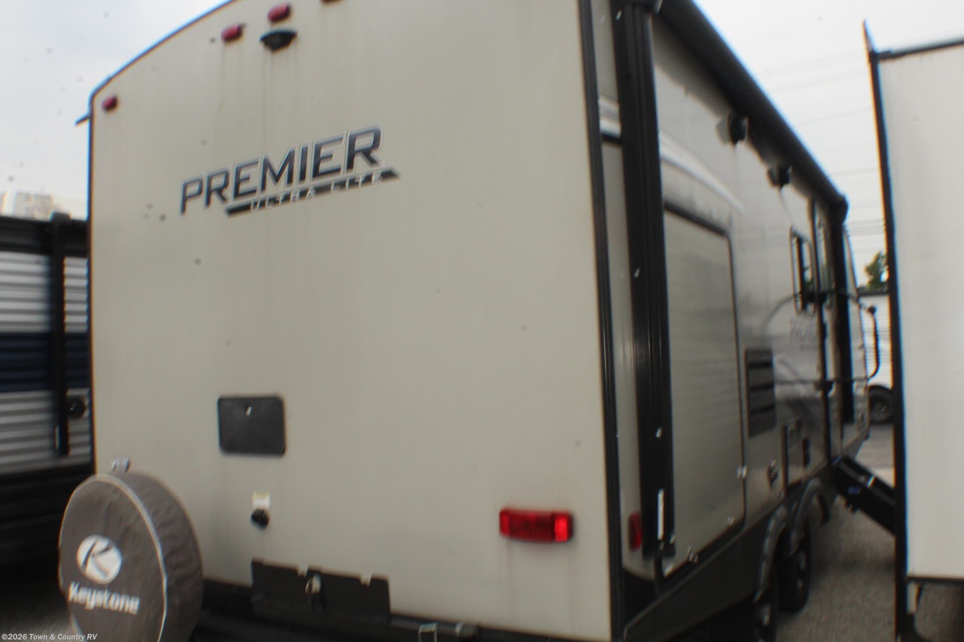 2019 Premier Ultra Lite 22RBPR by Keystone from Town & Country RV in Clyde, Ohio