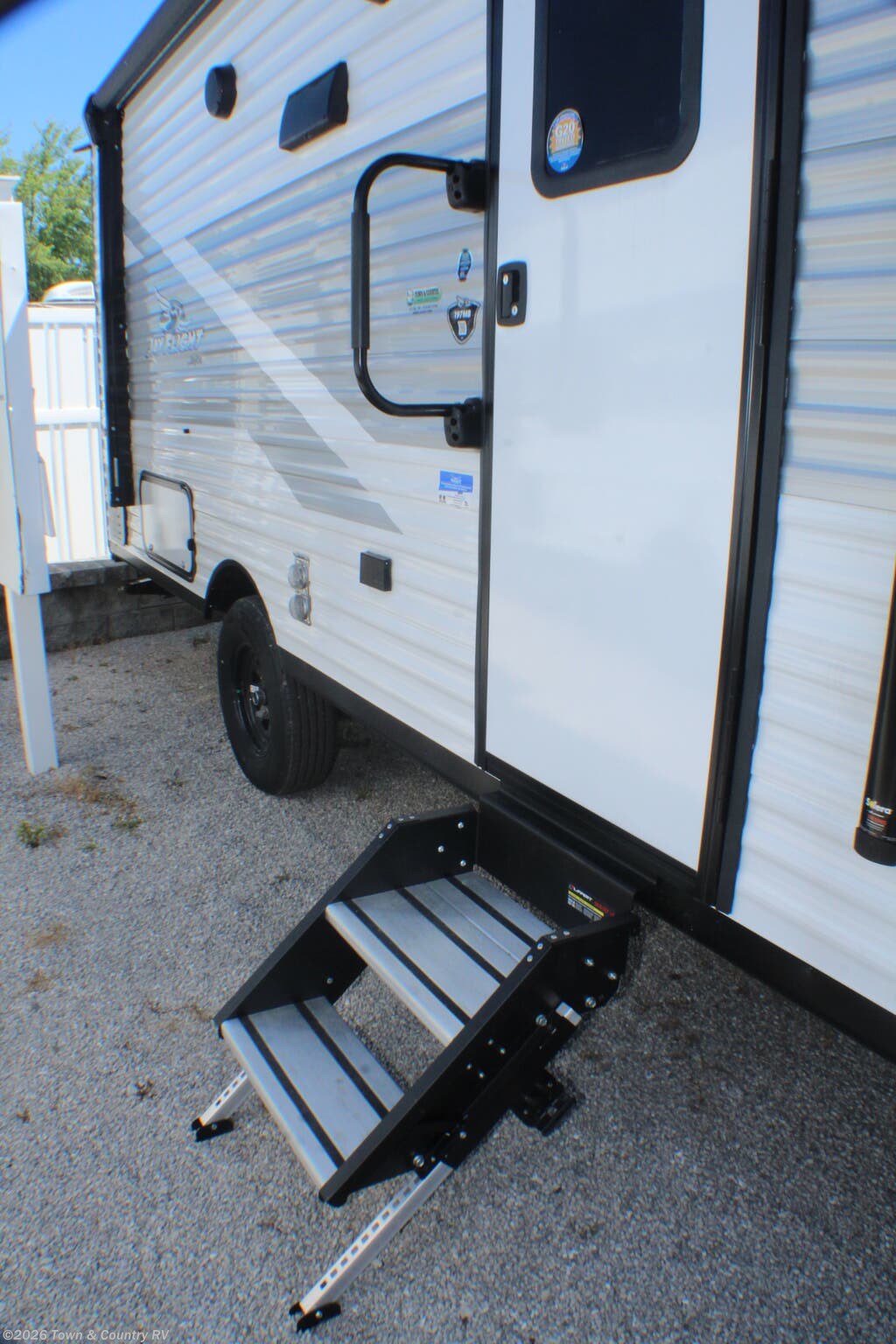 Used 2025 Jayco Jay Flight SLX 197MB available in Clyde, Ohio