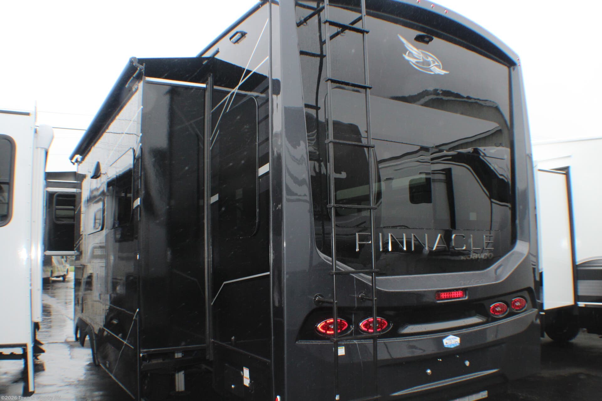 2026 Jayco Pinnacle 32RLTS - New Fifth Wheel For Sale by Town & Country RV in Clyde, Ohio