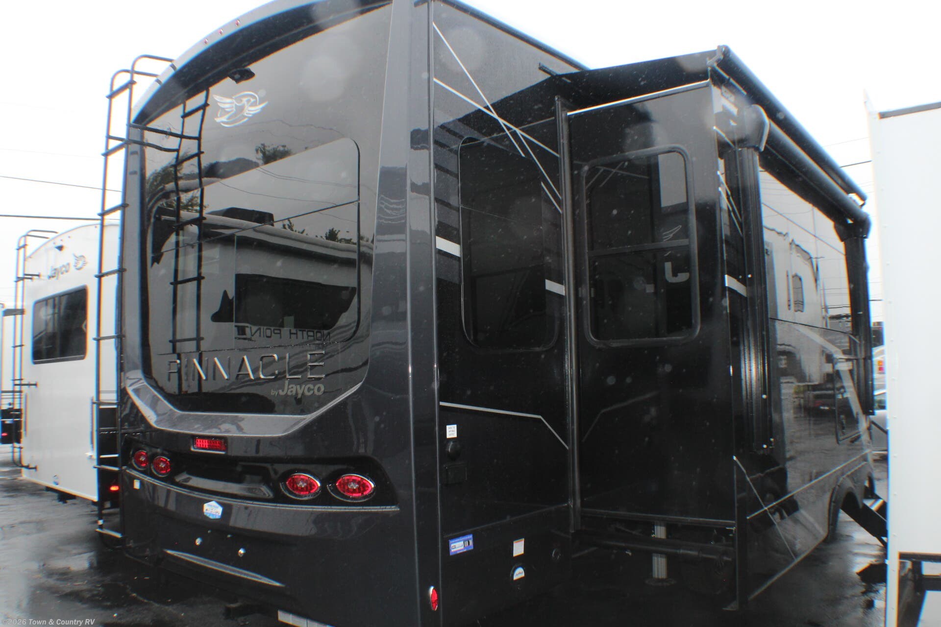 New 2026 Jayco Pinnacle 32RLTS available in Clyde, Ohio