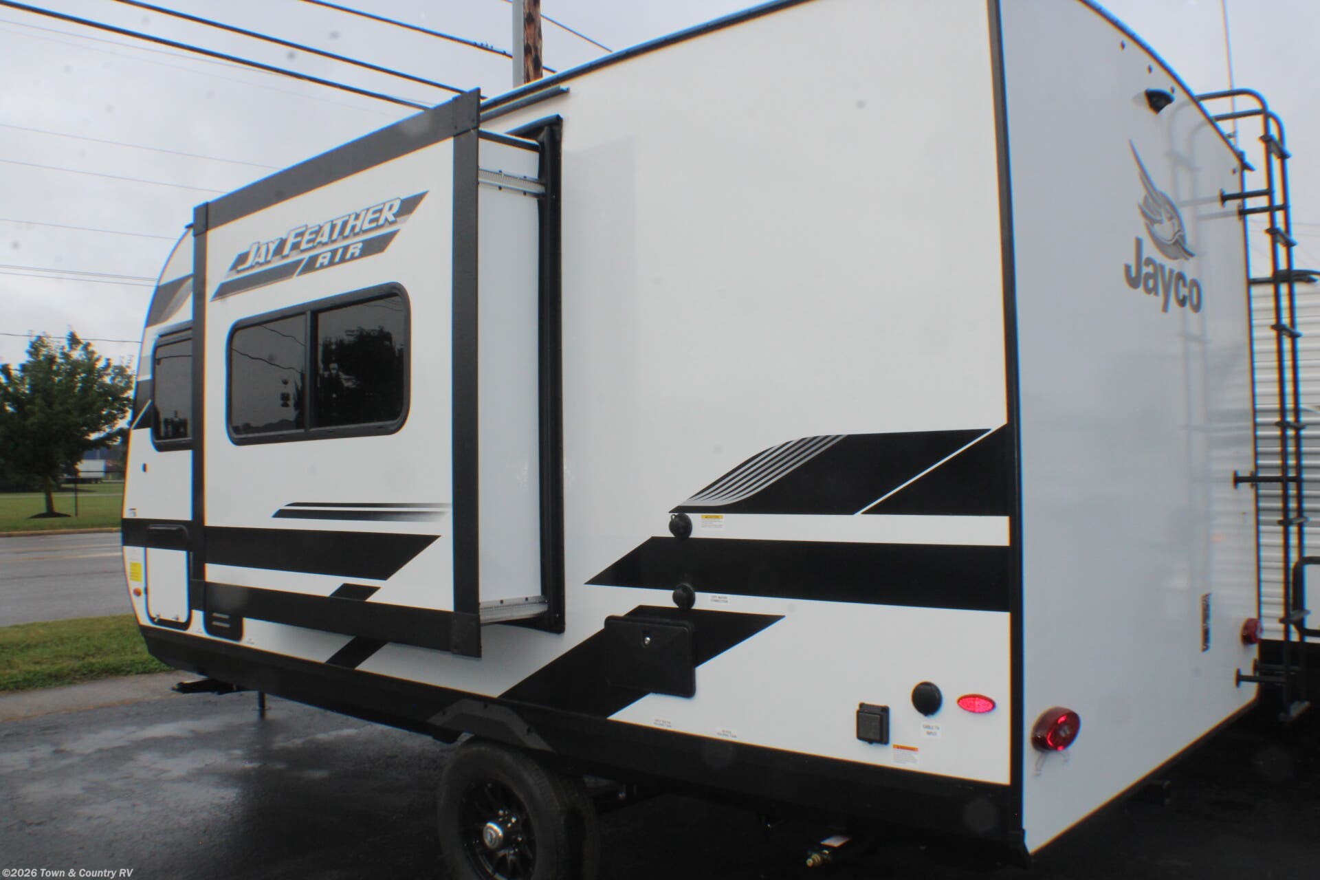 2026 Jayco Jay Feather Air 16FBS - New Travel Trailer For Sale by Town & Country RV in Clyde, Ohio