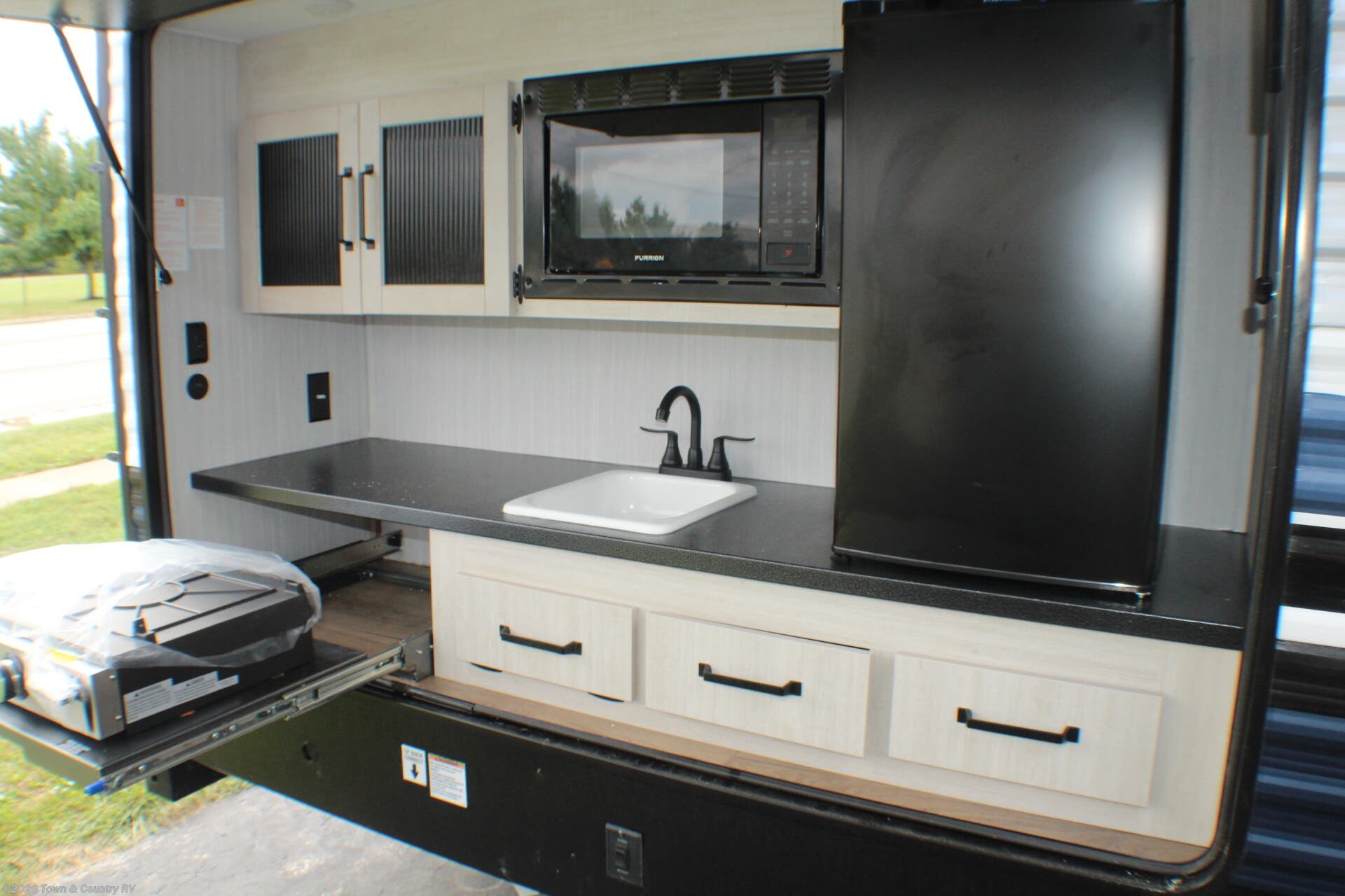 New 2026 Palomino Puma 31QBBH available in Clyde, Ohio