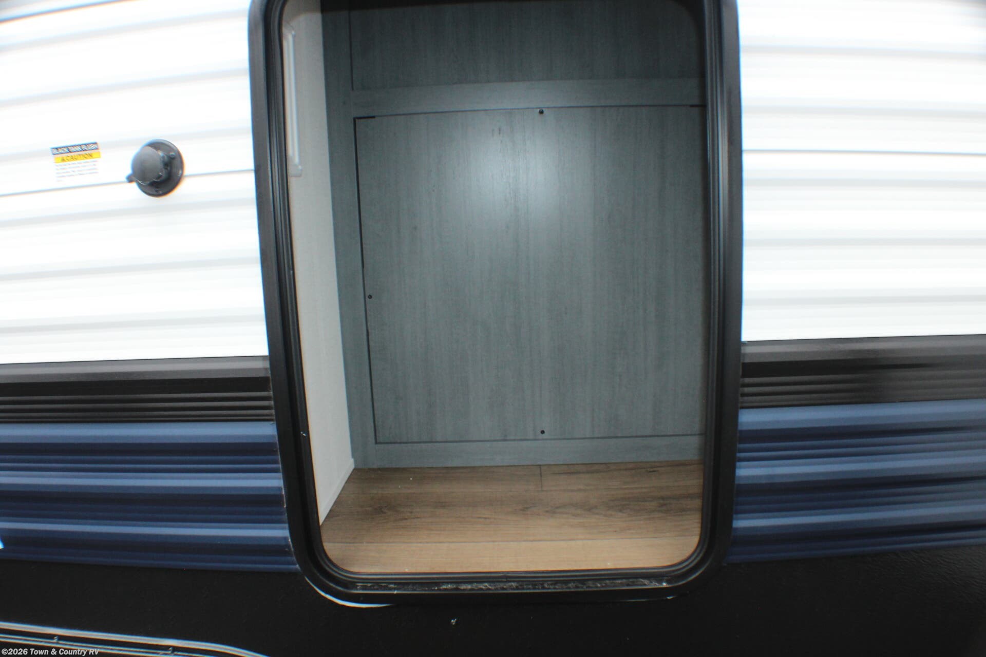 2026 Palomino Puma 402LFT - New Destination Trailer For Sale by Town & Country RV in Clyde, Ohio