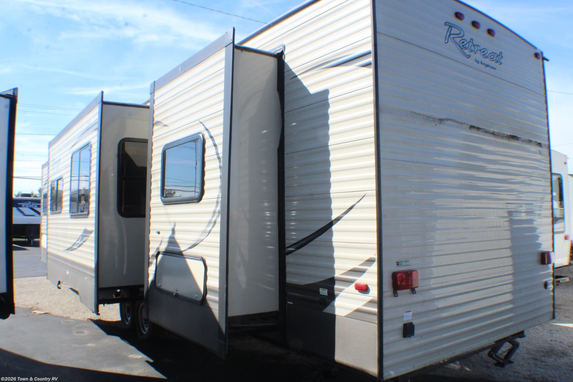 2016 Retreat 39DQTS by Keystone from Town & Country RV in Clyde, Ohio