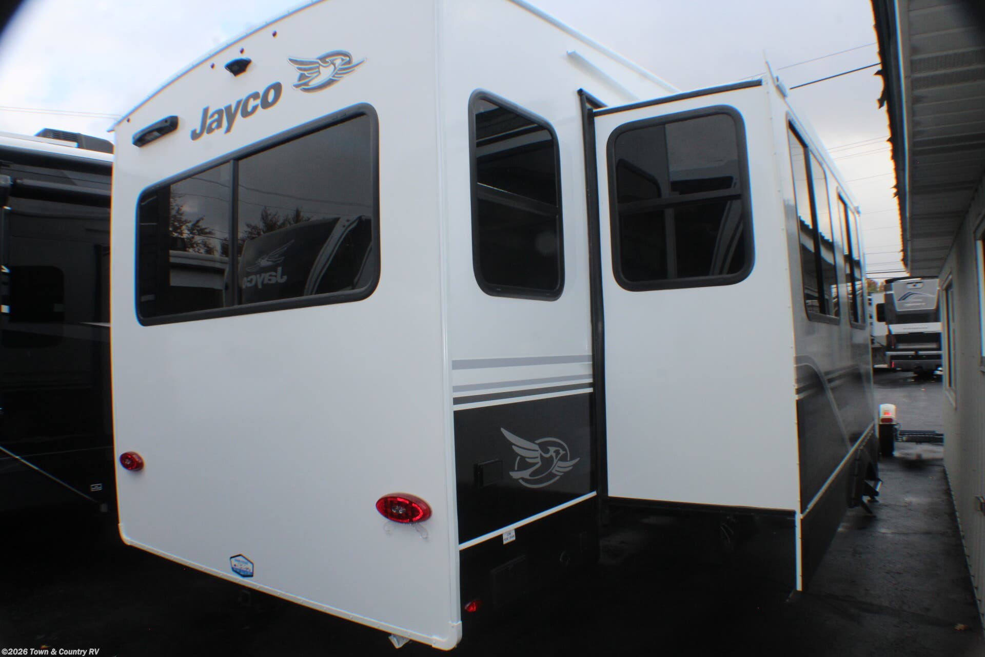 2026 Eagle SLE 30RLT by Jayco from Town & Country RV in Clyde, Ohio
