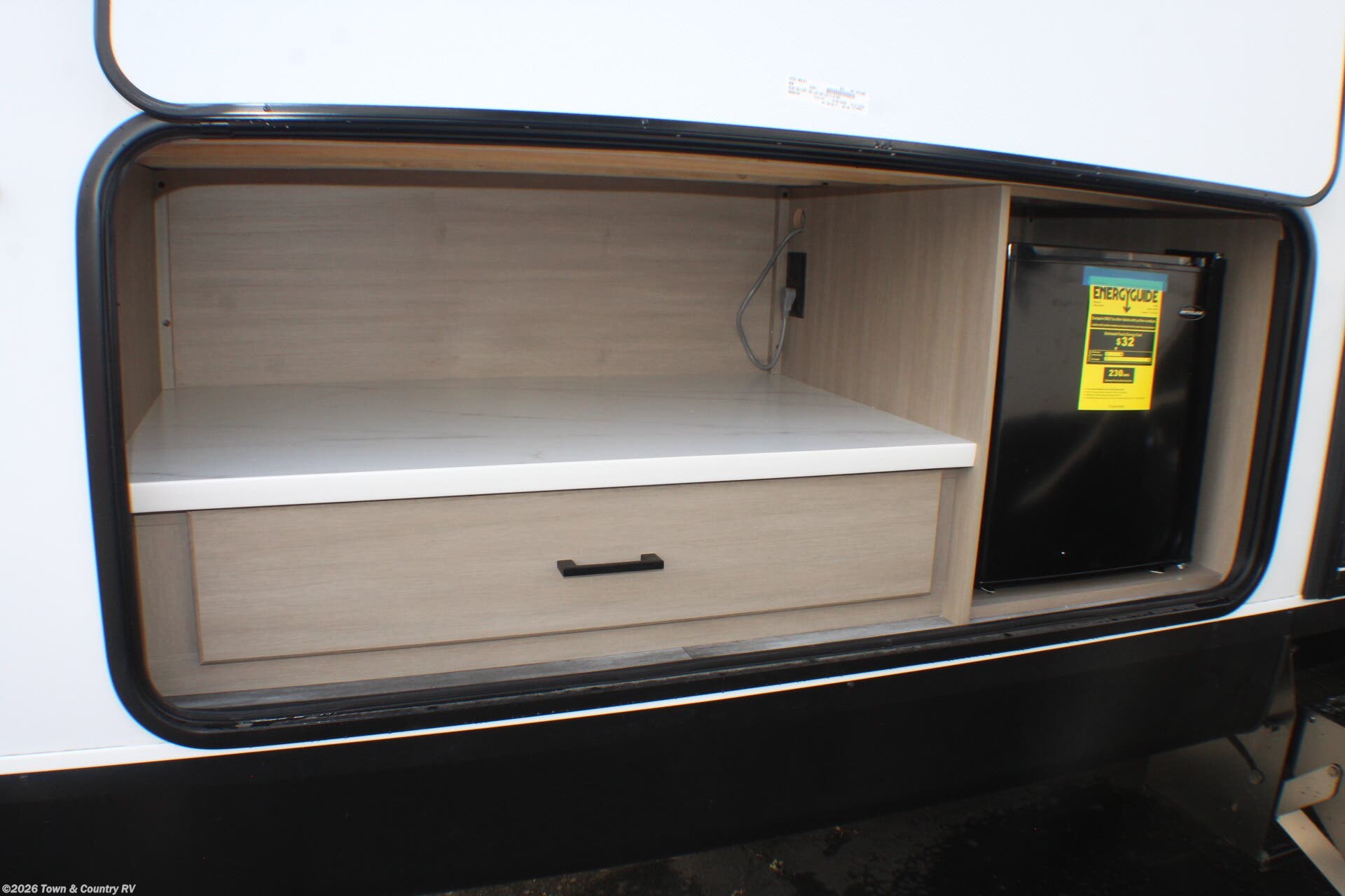 New 2026 Jayco Jay Flight SLX 321BDS available in Clyde, Ohio