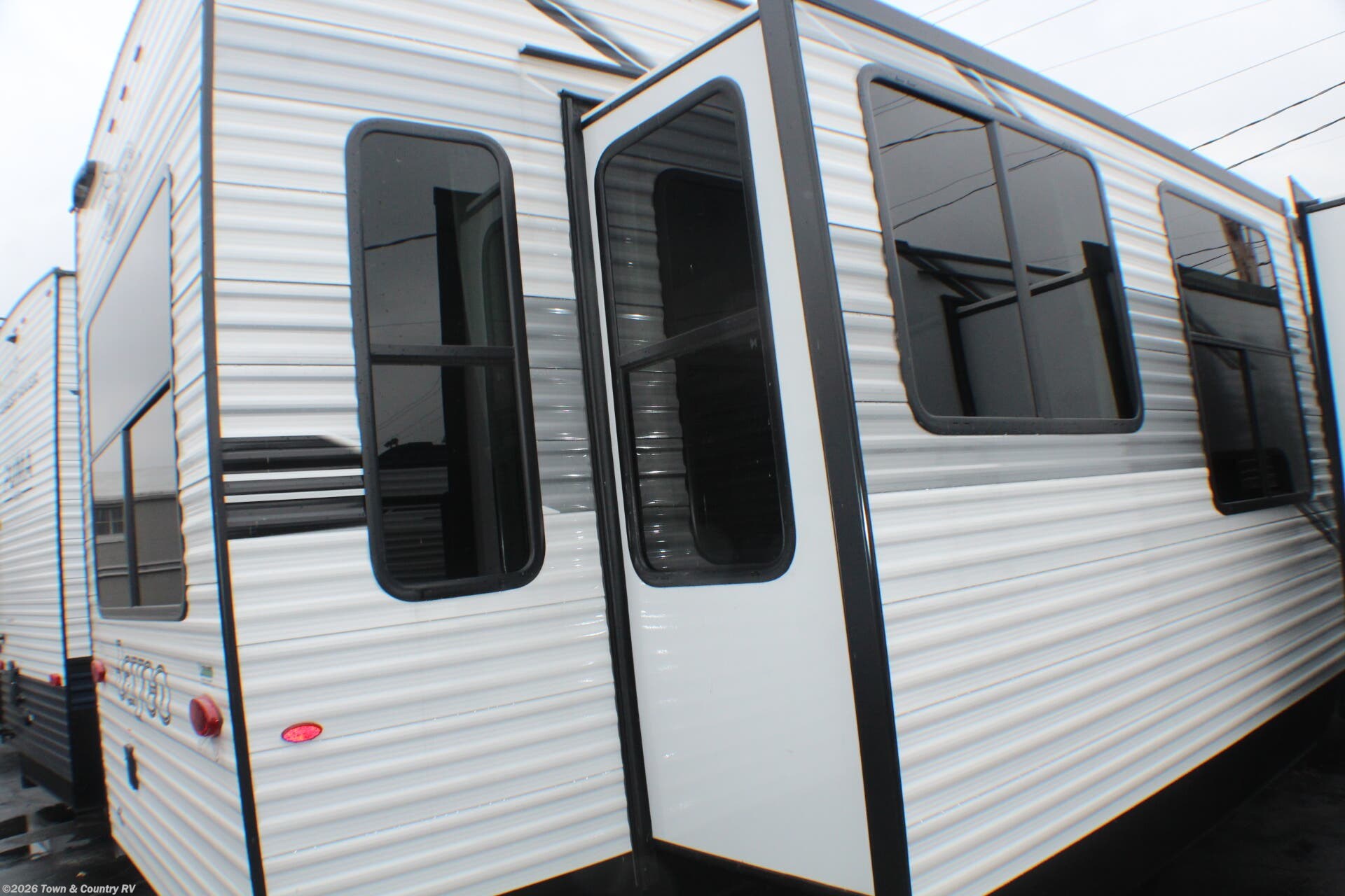 2025 Bungalow 40DLFT by Jayco from Town & Country RV in Clyde, Ohio