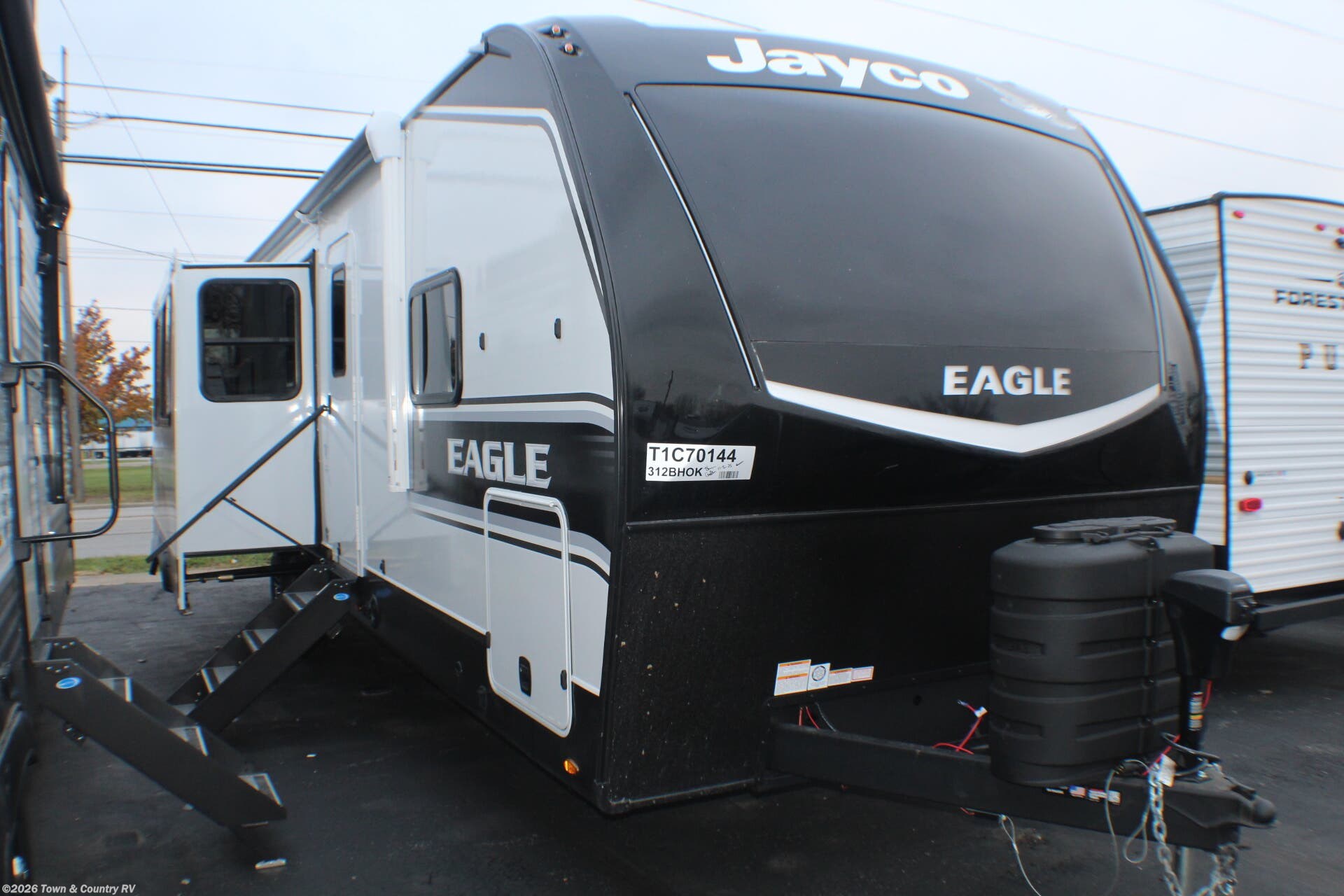 2026 Jayco Eagle HT 312BHOK - New Travel Trailer For Sale by Town & Country RV in Clyde, Ohio