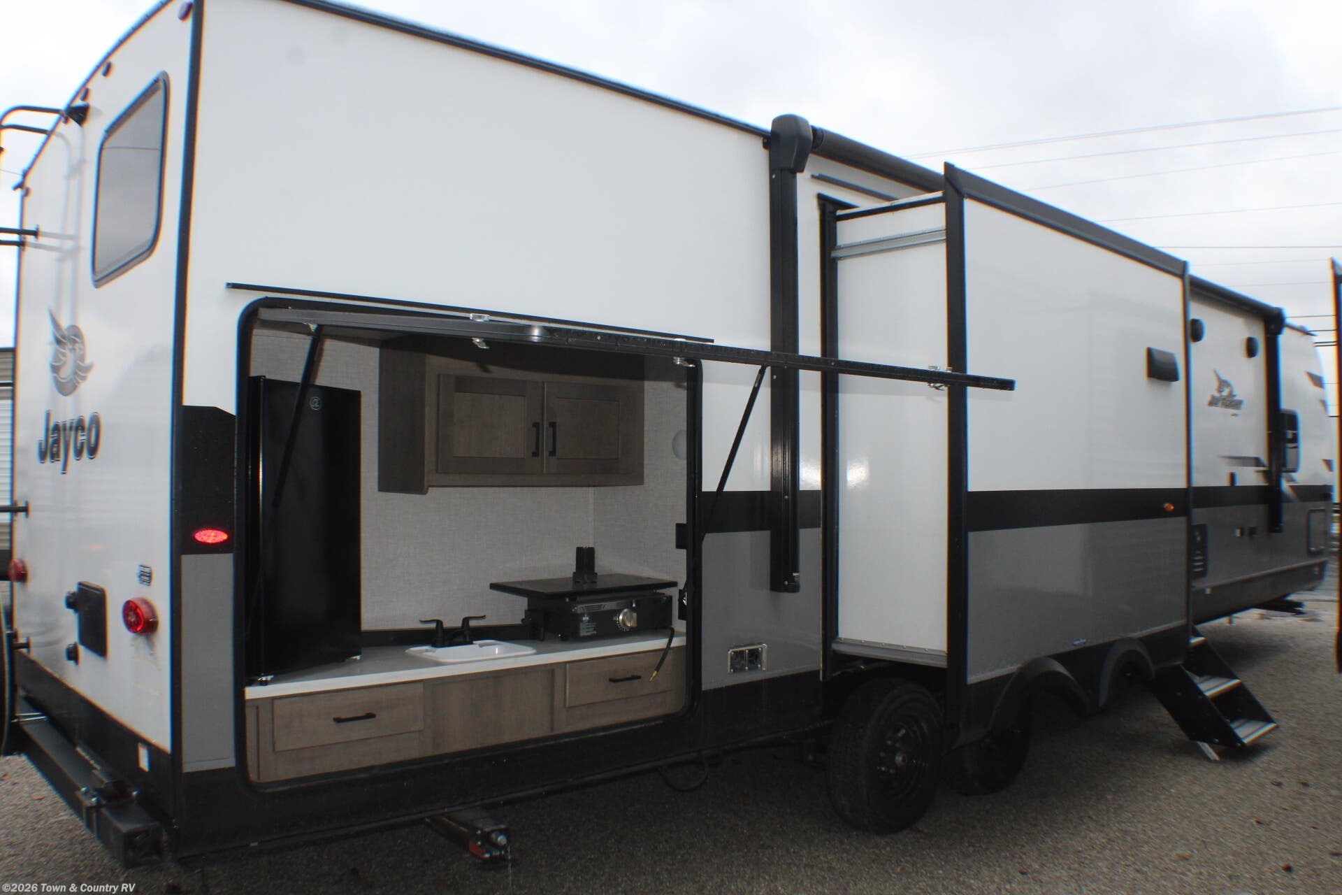 2024 Jay Flight SLX 331BTS by Jayco from Town & Country RV in Clyde, Ohio