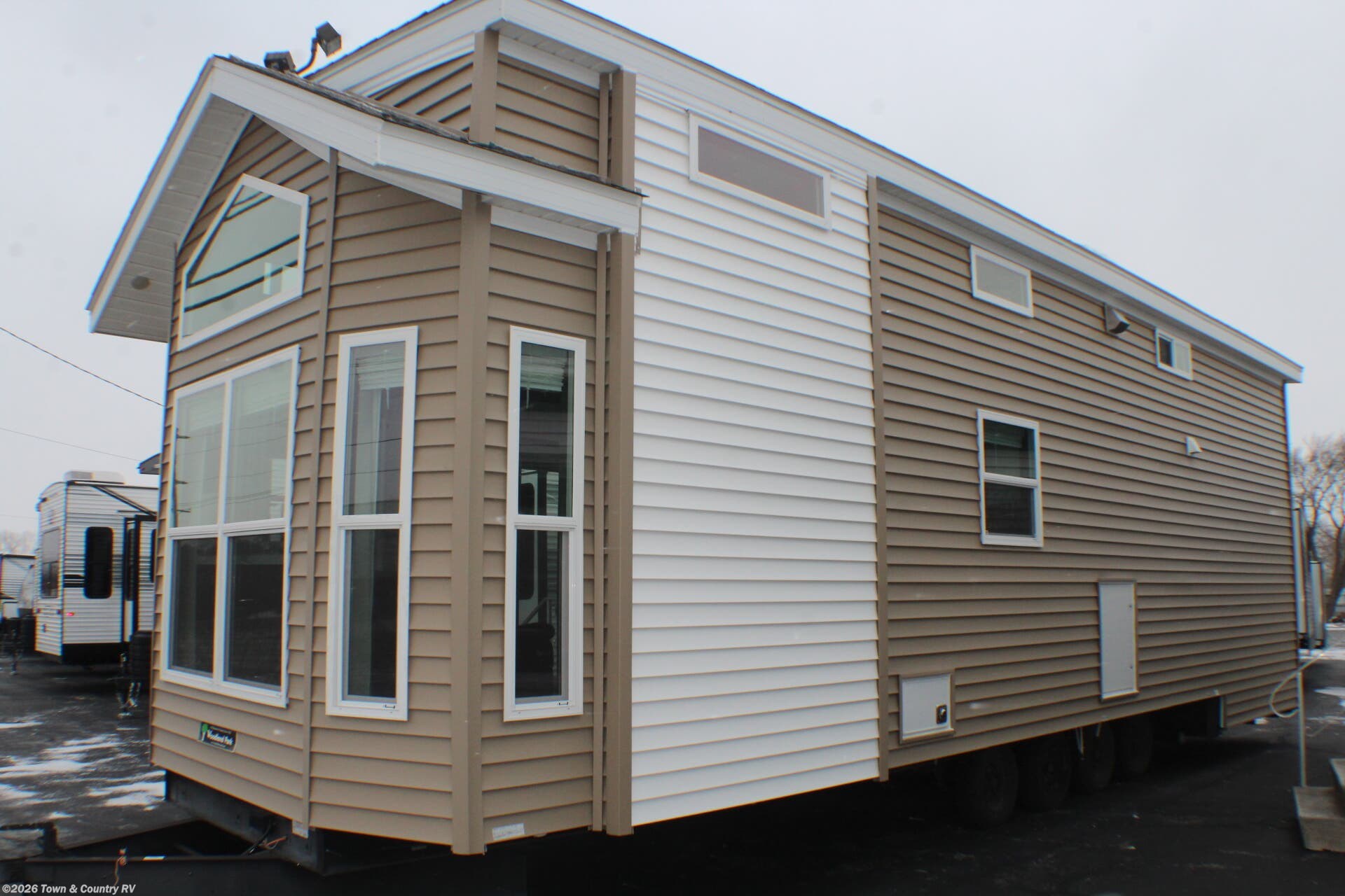 2025 Woodland Park Timber Ridge TR-258L - New Park Model For Sale by Town & Country RV in Clyde, Ohio