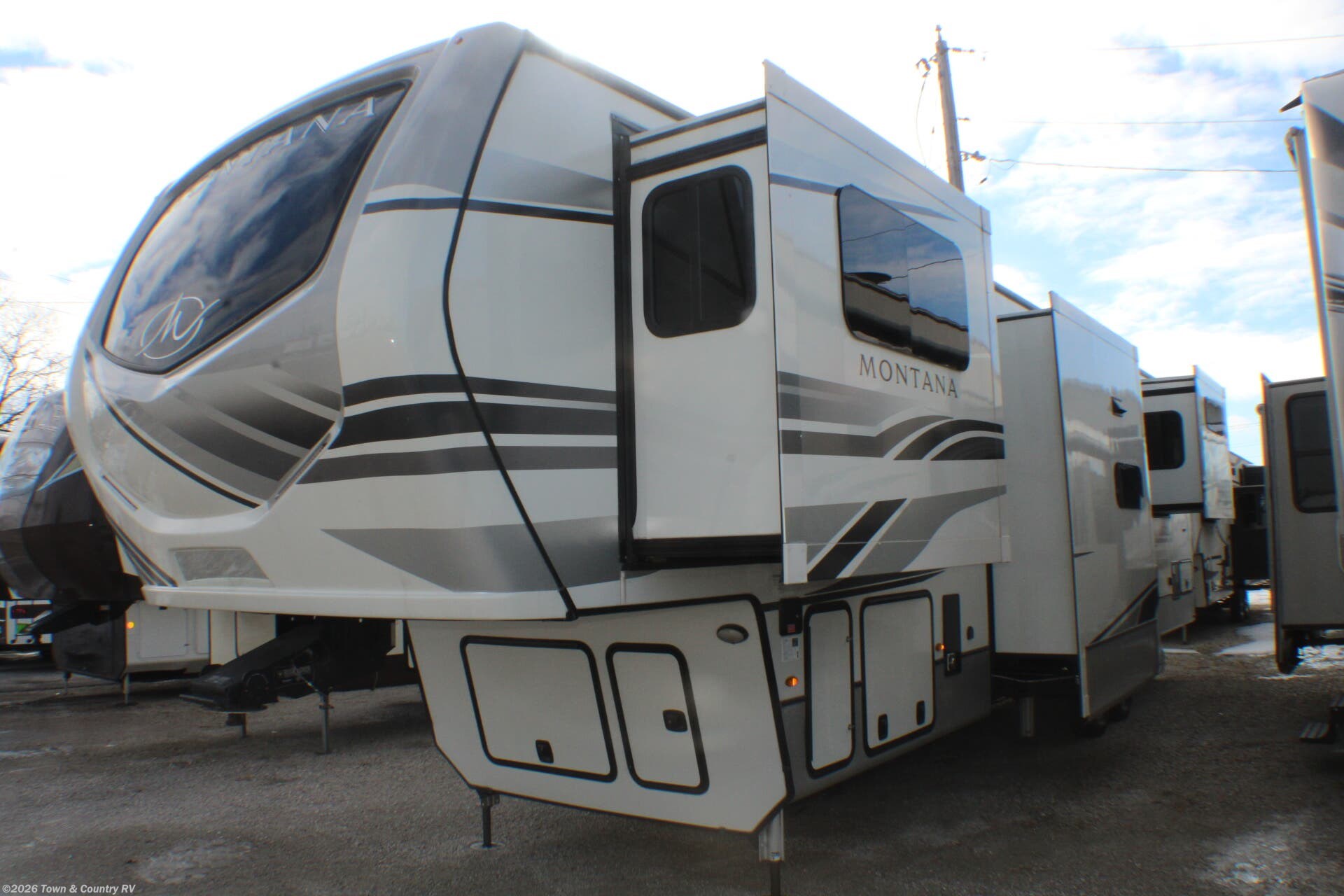2023 Keystone Montana 3761FL - Used Fifth Wheel For Sale by Town & Country RV in Clyde, Ohio