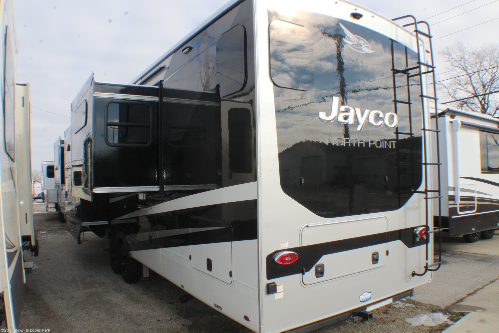 2026 Jayco North Point 382FLRB - New Fifth Wheel For Sale by Town & Country RV in Clyde, Ohio