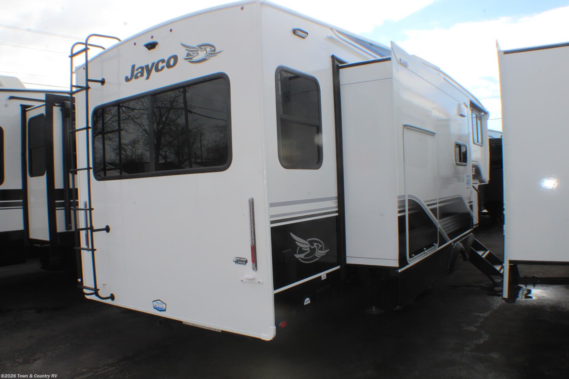 2026 Eagle HT 28CRT by Jayco from Town & Country RV in Clyde, Ohio