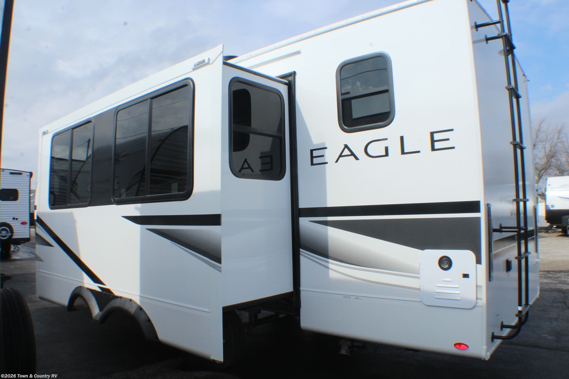 2026 Jayco Eagle HT 275RBCS - New Travel Trailer For Sale by Town & Country RV in Clyde, Ohio