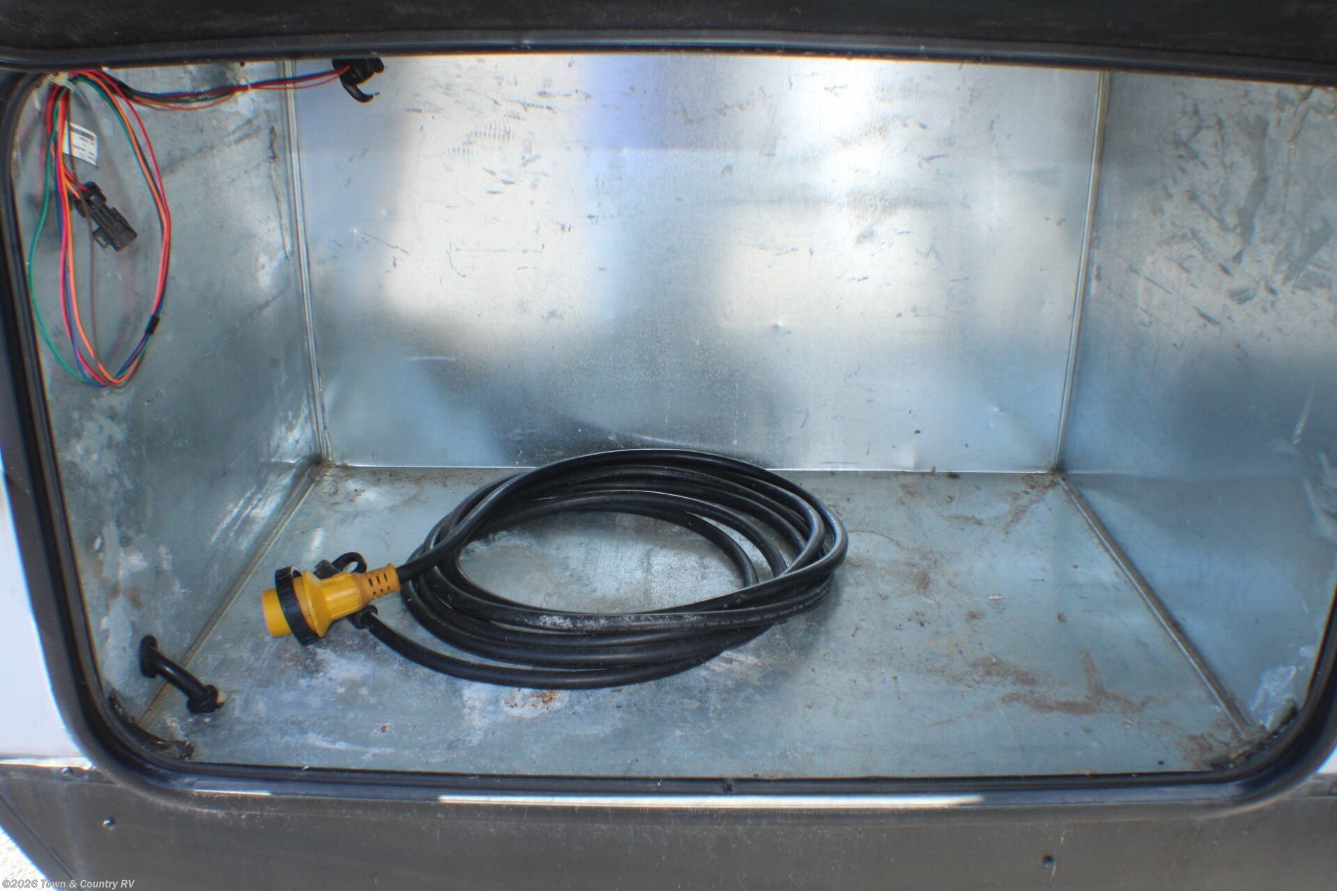 2018 Cherokee Wolf Pack 24PACK14 by Forest River from Town & Country RV in Clyde, Ohio