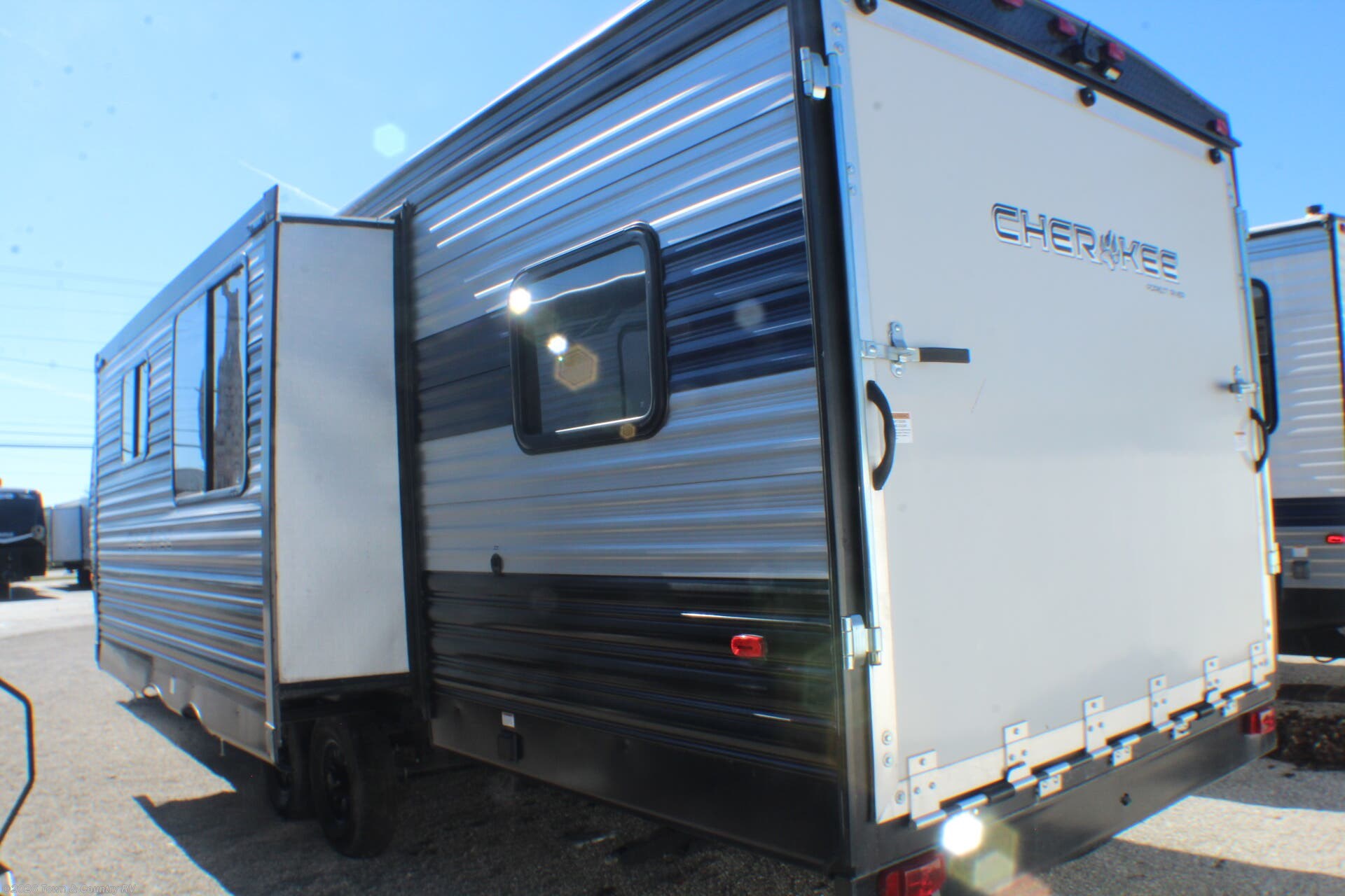 2022 Forest River Cherokee 294RR - Used Toy Hauler For Sale by Town & Country RV in Clyde, Ohio