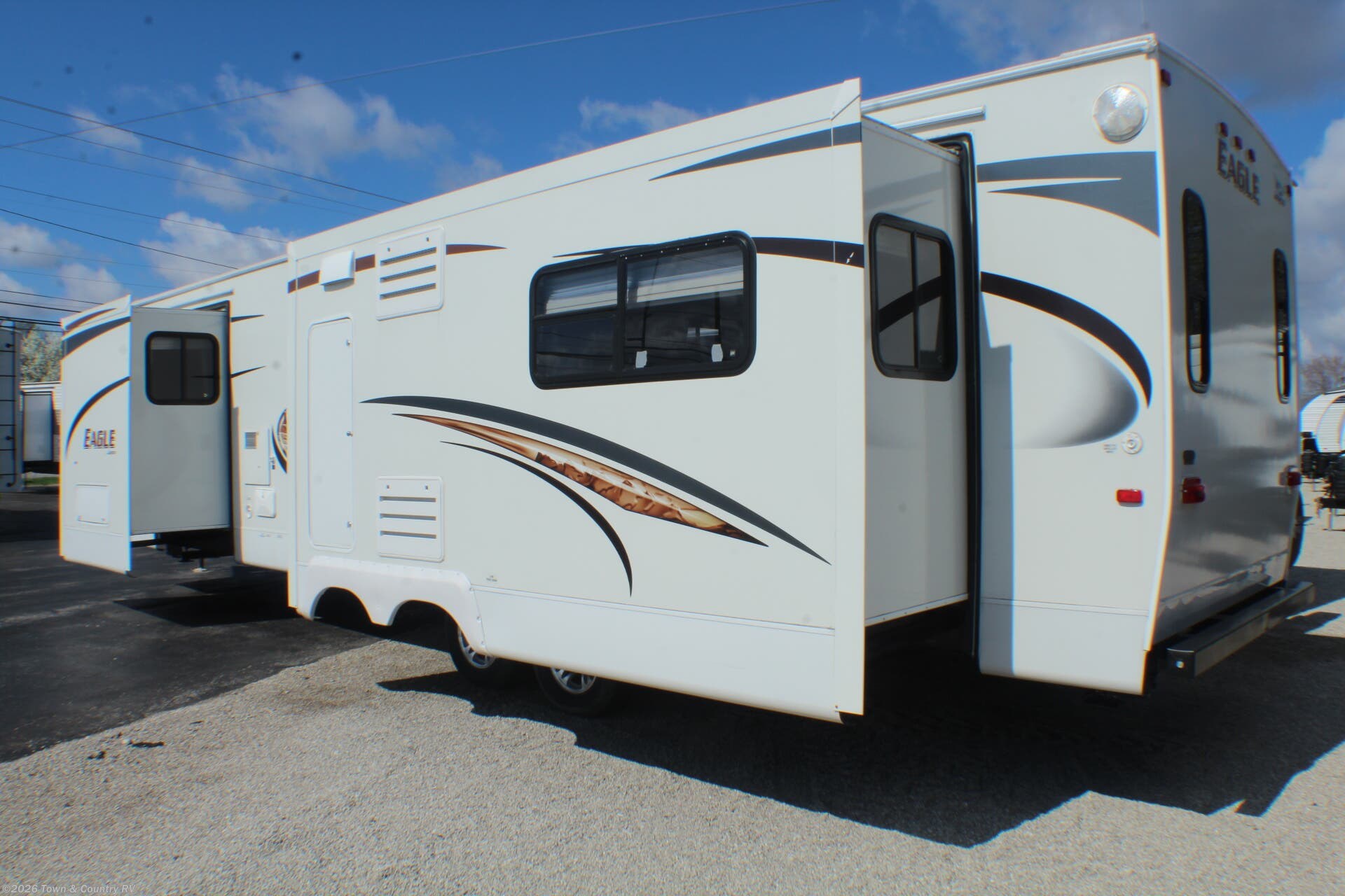 2012 Jayco Eagle 330RLTS - Used Travel Trailer For Sale by Town & Country RV in Clyde, Ohio
