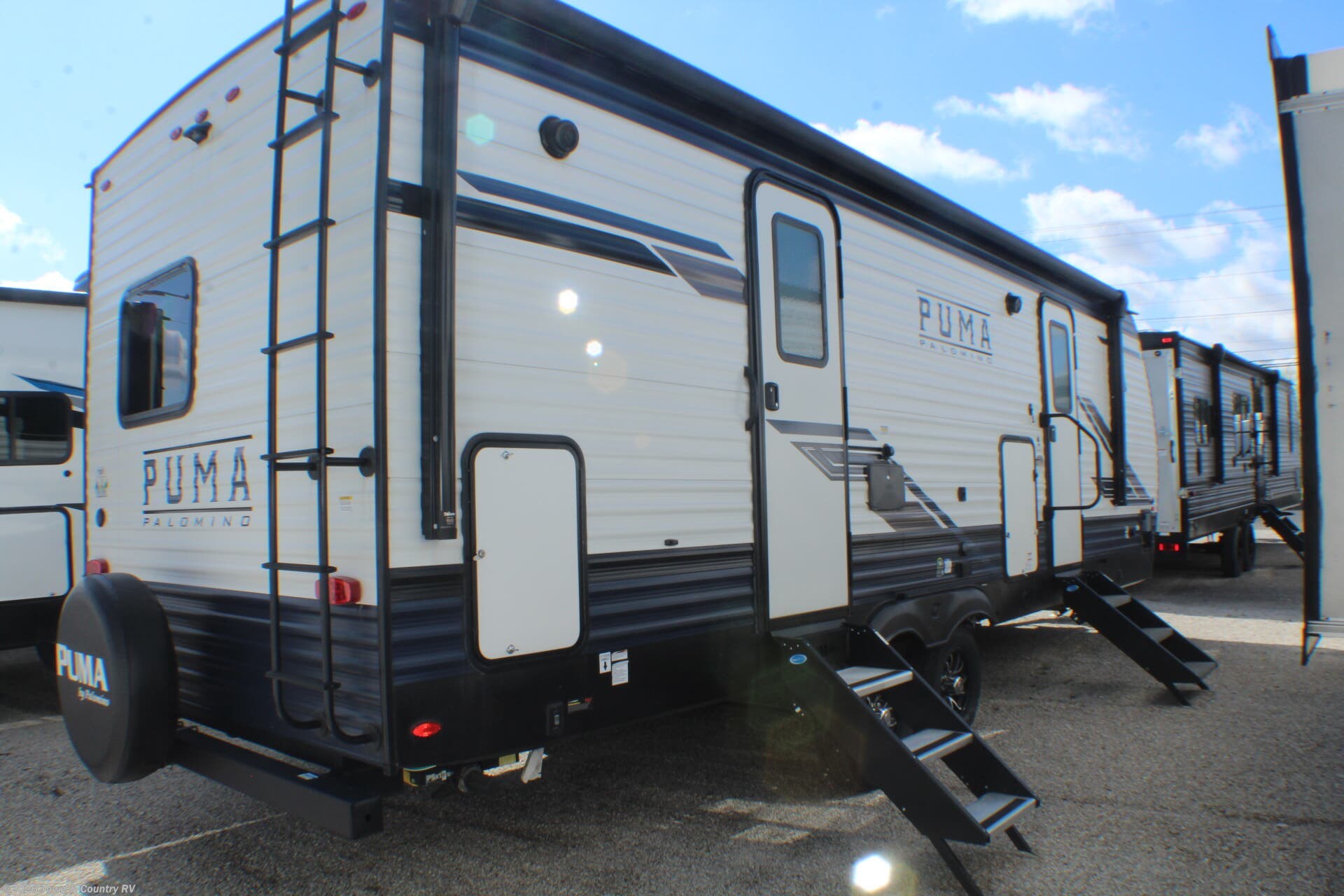 2024 Puma 26FKDS by Palomino from Town & Country RV in Clyde, Ohio