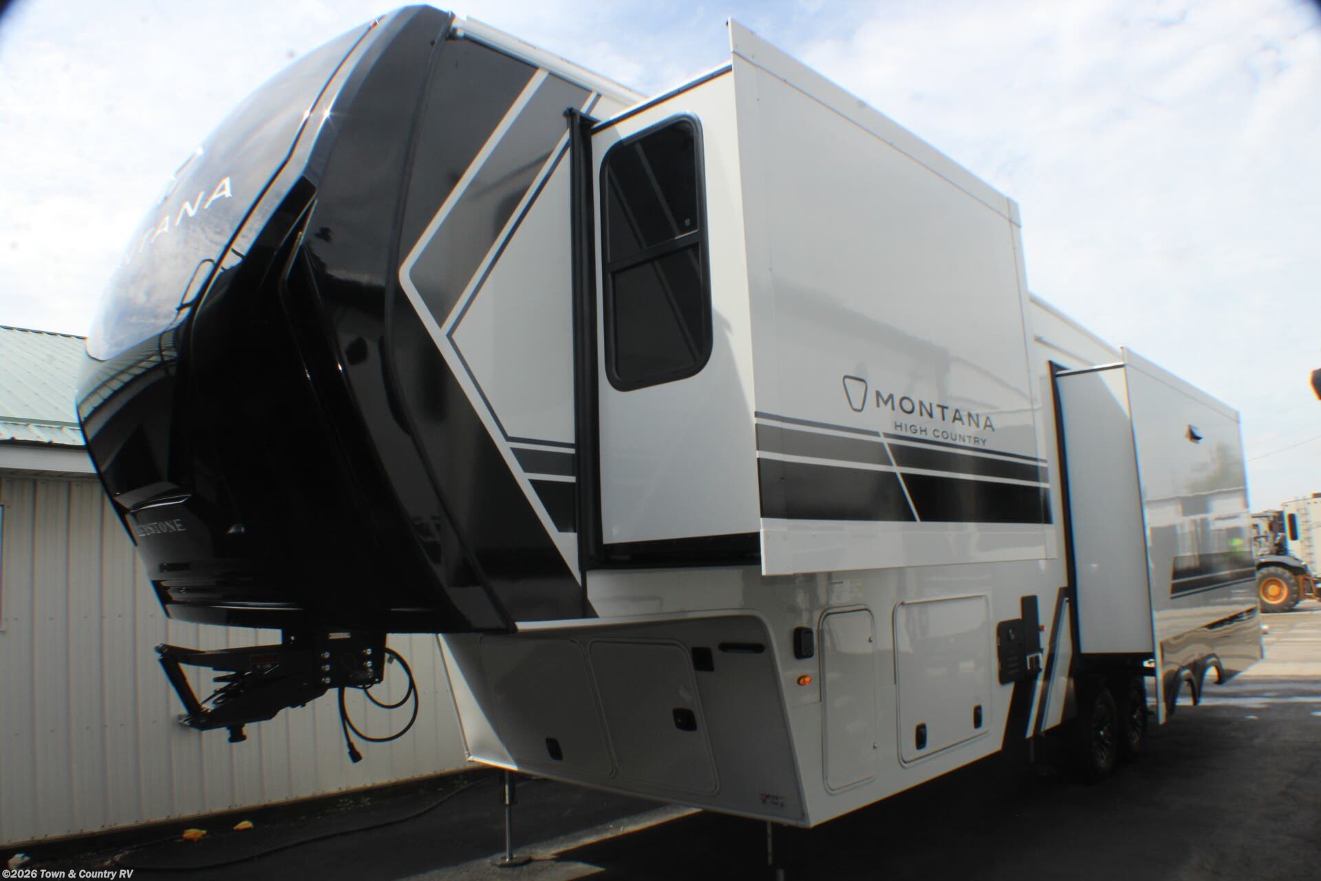 2026 Keystone Montana High Country 290RL - New Fifth Wheel For Sale by Town & Country RV in Clyde, Ohio