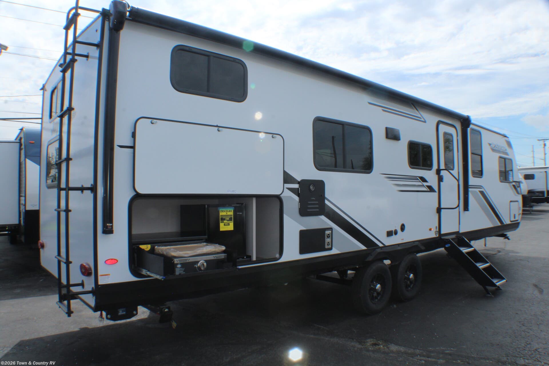 2026 Jay Feather 29QBH by Jayco from Town & Country RV in Clyde, Ohio
