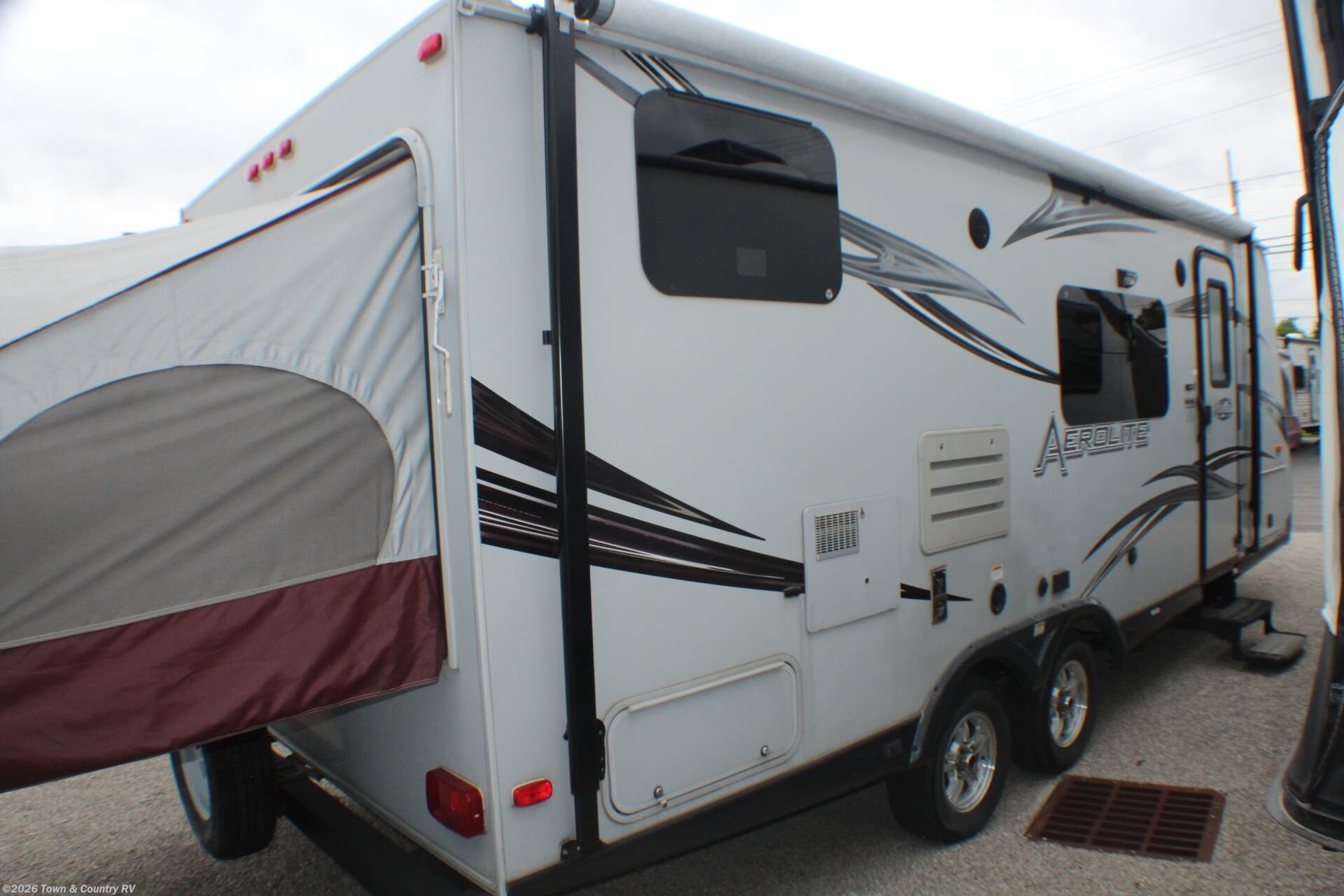 Used 2012 Dutchmen Aerolite 232E available in Clyde, Ohio