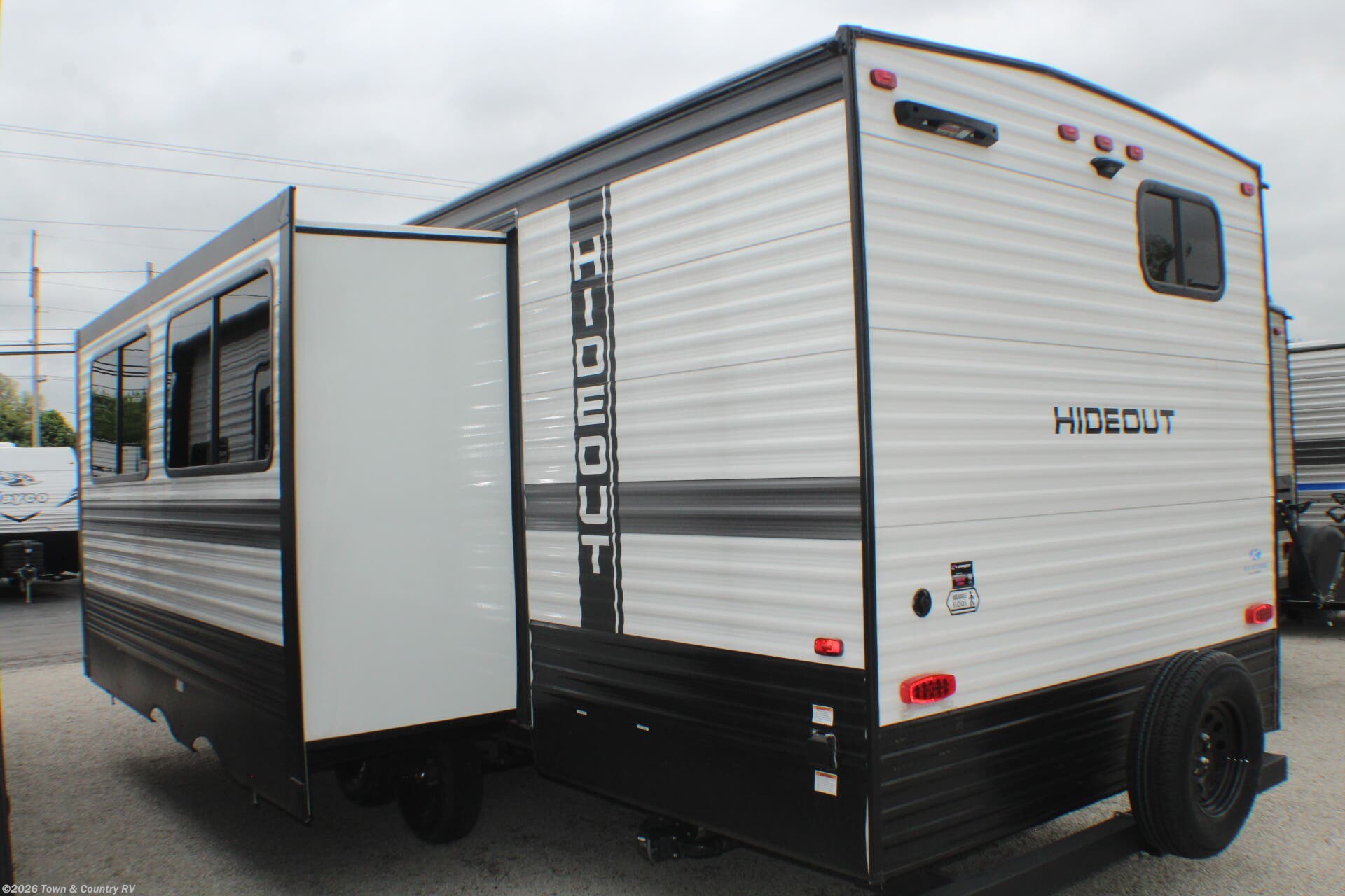 2025 Keystone Hideout 269DB - Used Travel Trailer For Sale by Town & Country RV in Clyde, Ohio
